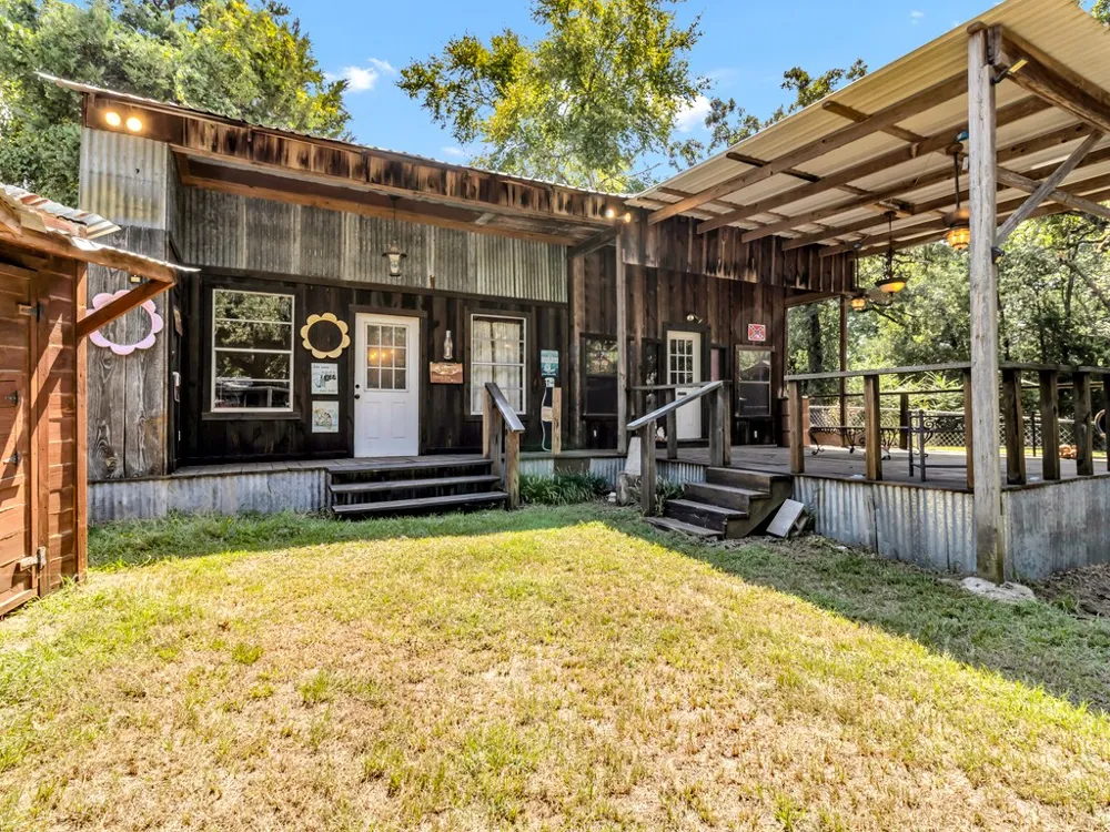 750 US HIGHWAY 287 Palestine, TX 75803