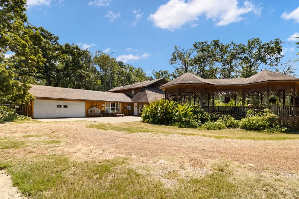 750 US HIGHWAY 287 Palestine, TX 75803