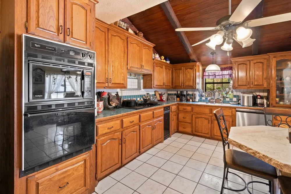 750 US HIGHWAY 287 Palestine, TX 75803
