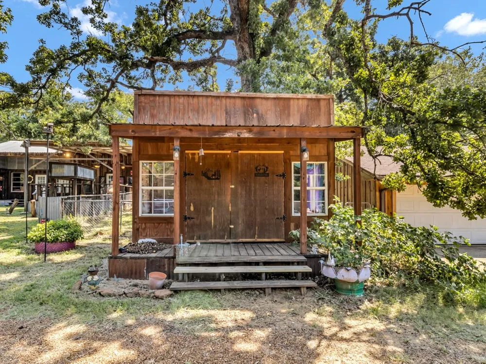 750 US HIGHWAY 287 Palestine, TX 75803