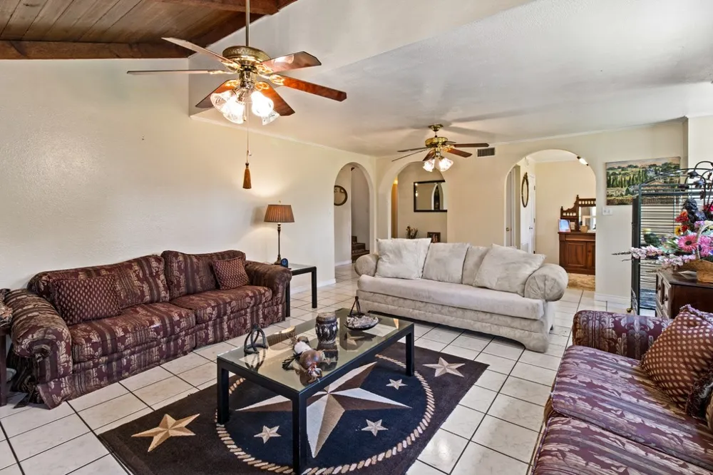 750 US HIGHWAY 287 Palestine, TX 75803