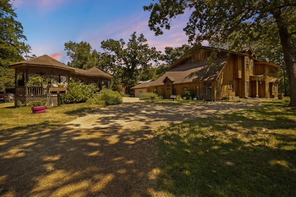 750 US HIGHWAY 287 Palestine, TX 75803