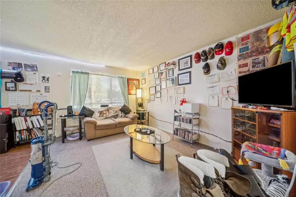 424 E Dogwood Ave Palmer, AK 99645