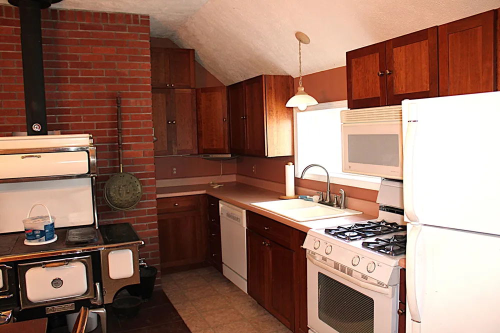2838 W Trask Lake Rd Barton City, MI 48705