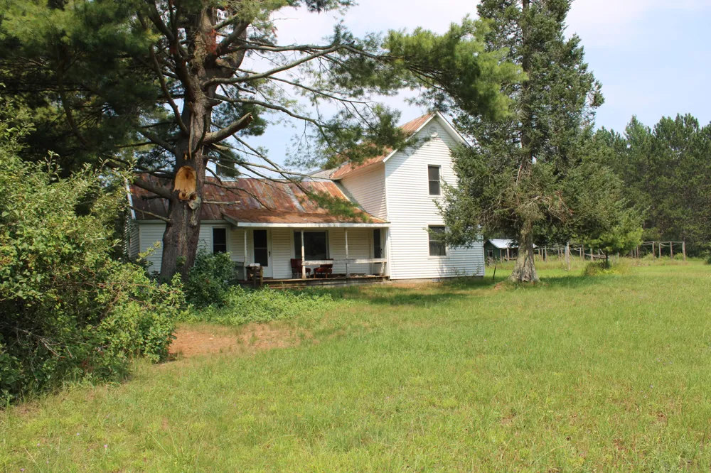 2838 W Trask Lake Rd Barton City, MI 48705