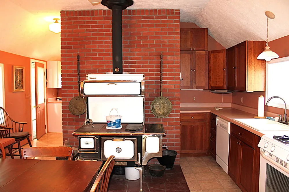 2838 W Trask Lake Rd Barton City, MI 48705