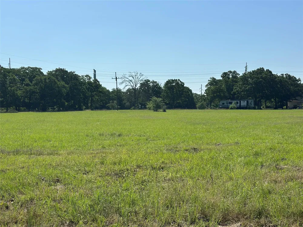5010 County Road 127 Iola, TX 77861