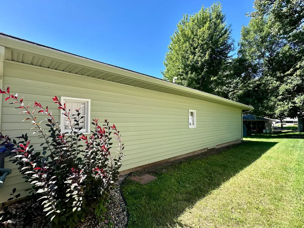 1115 Elmhurst Avenue Luverne, MN 56156