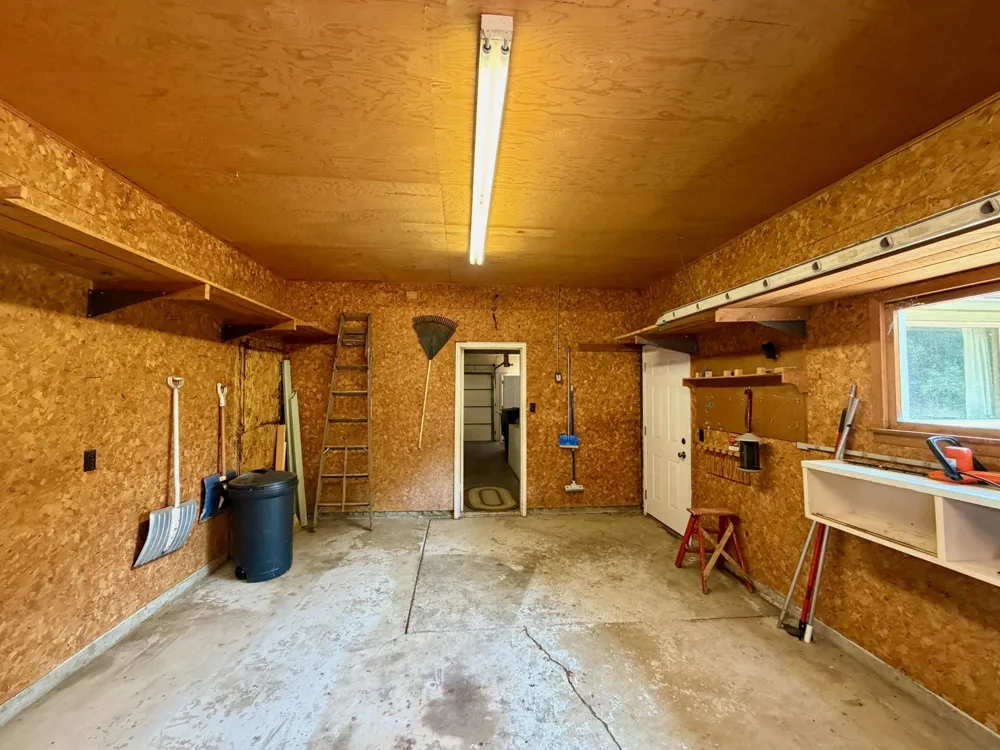 1115 Elmhurst Avenue Luverne, MN 56156
