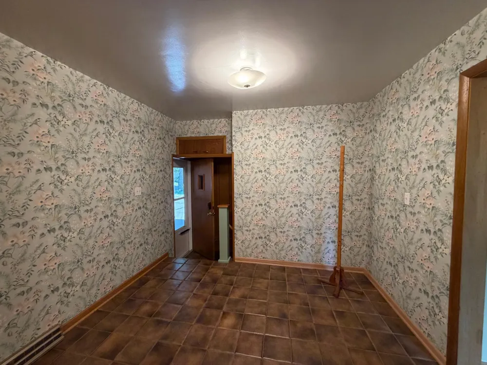 1115 Elmhurst Avenue Luverne, MN 56156