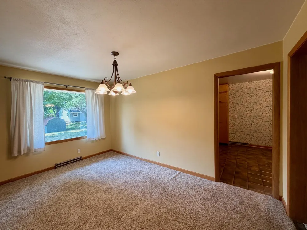 1115 Elmhurst Avenue Luverne, MN 56156