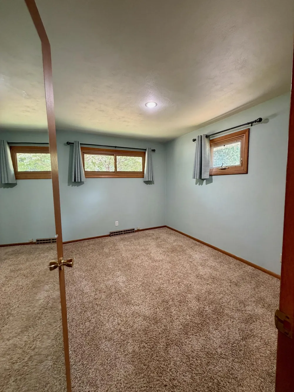 1115 Elmhurst Avenue Luverne, MN 56156
