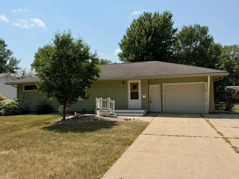 1115 Elmhurst Avenue Luverne, MN 56156