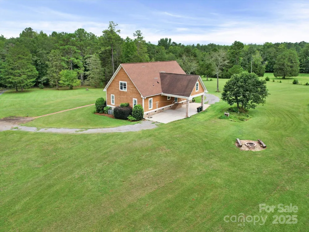 1393 Wateree Road Ridgeway, SC 29130