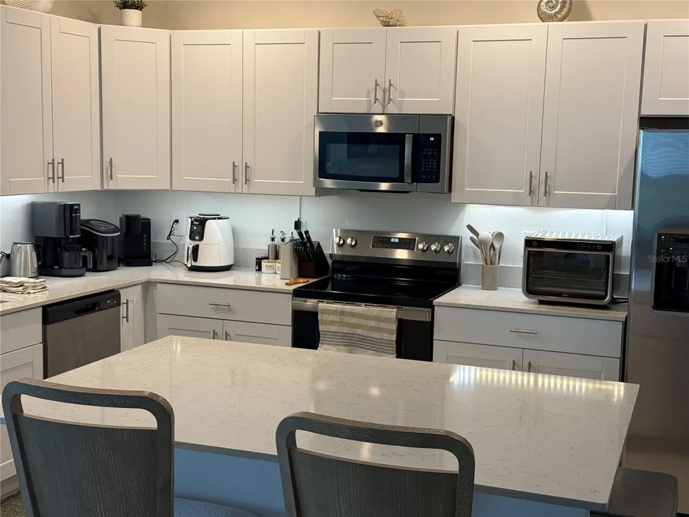 9276 BONITA MAR DRIVE Parrish, FL 34219