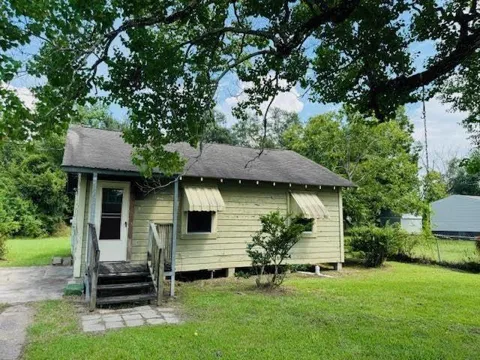 811 Flint Street