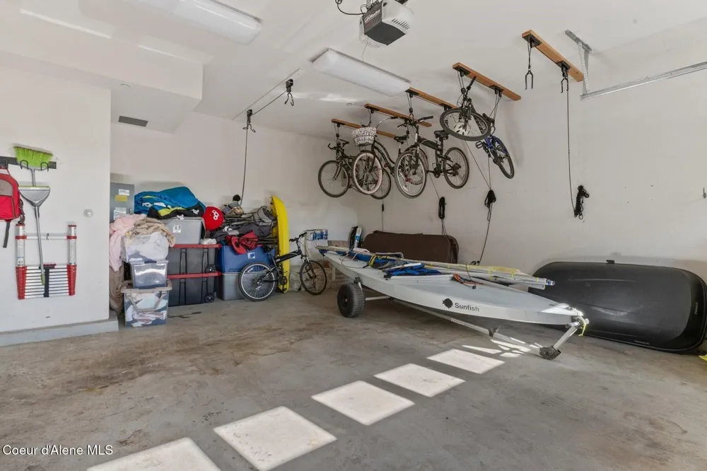 606 Sandpoint Avenue Sandpoint, ID 83864
