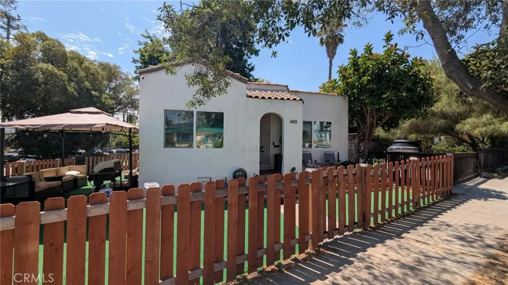 2402 Langdale Avenue Los Angeles, CA 90041