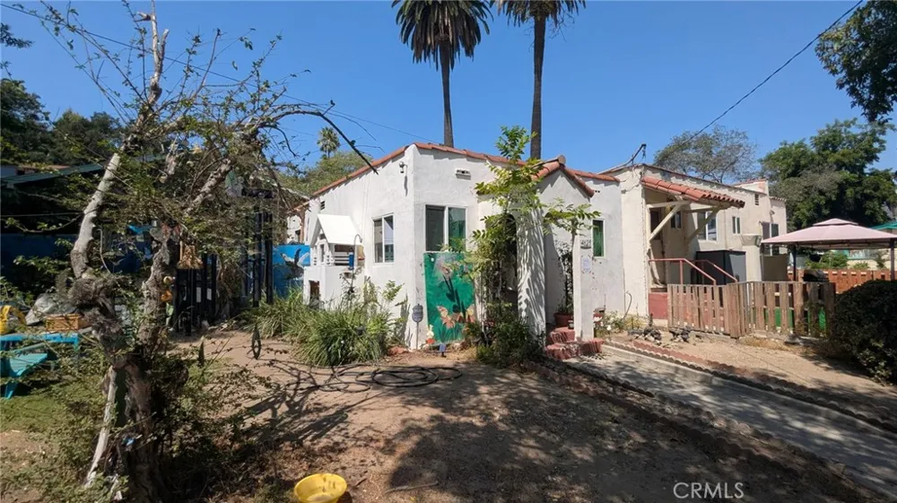2402 Langdale Avenue Los Angeles, CA 90041