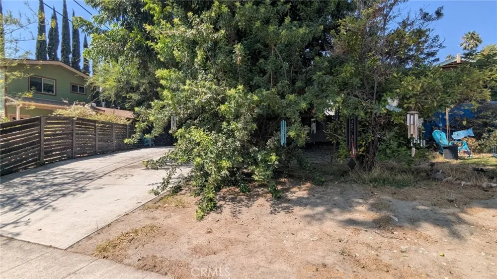 2402 Langdale Avenue Los Angeles, CA 90041