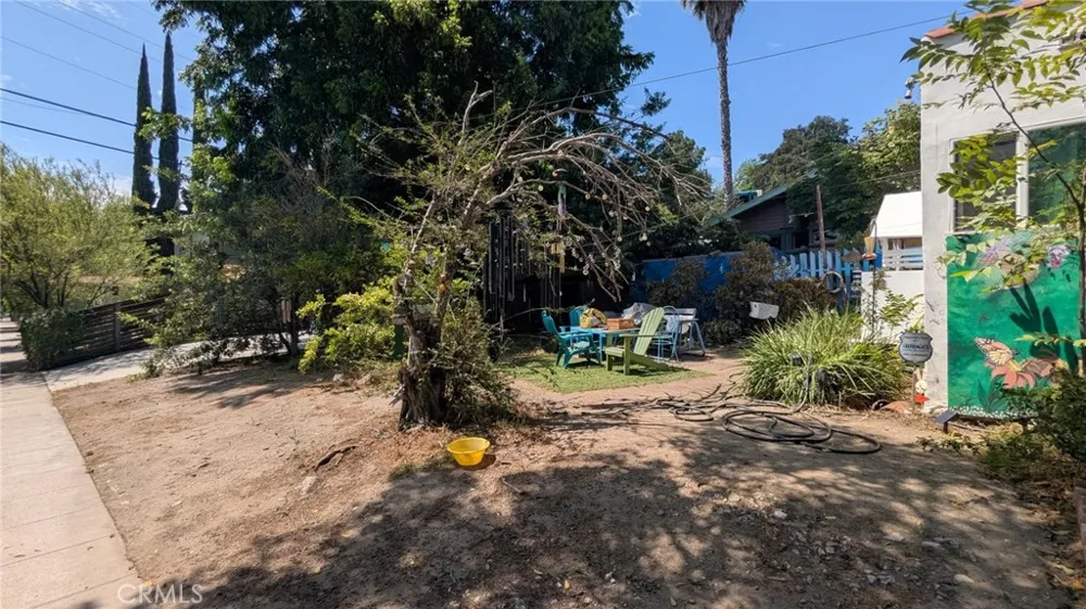 2402 Langdale Avenue Los Angeles, CA 90041