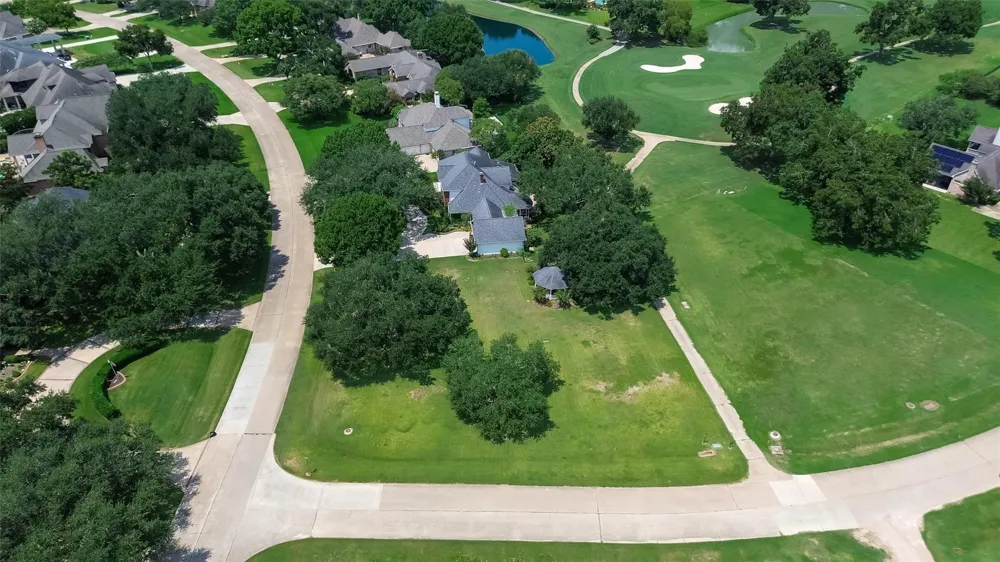 5319 Waterbeck Street Weston Lakes, TX 77441