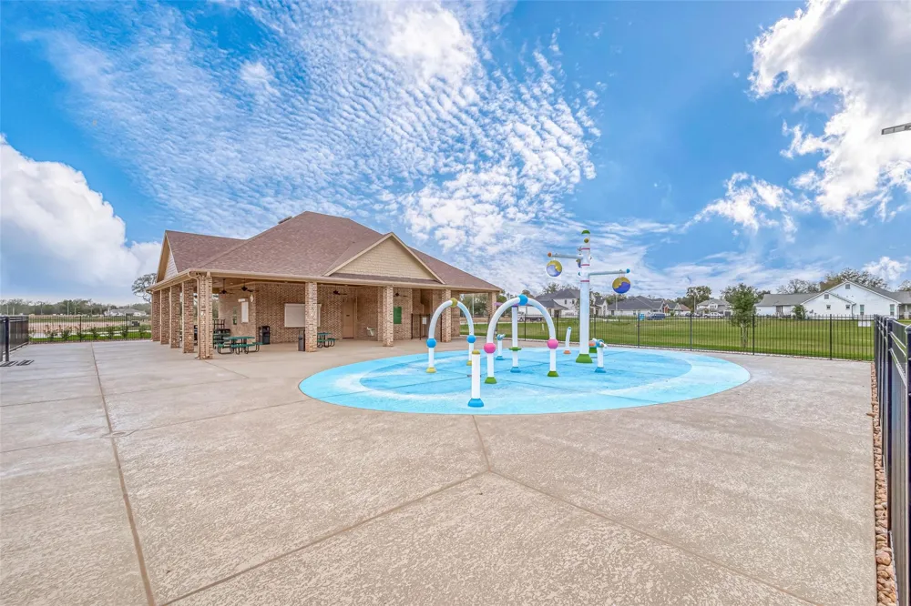 5319 Waterbeck Street Weston Lakes, TX 77441