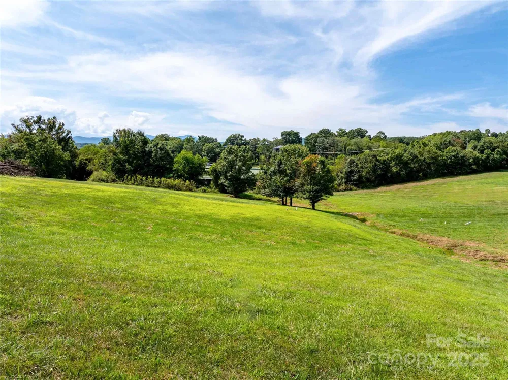 202 Soapstone Trail #68 Mills River, NC 28759