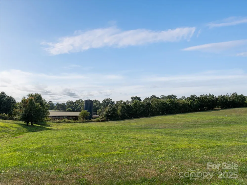 202 Soapstone Trail #68 Mills River, NC 28759