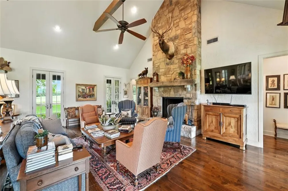 705 Antioch Road Paige, TX 78659