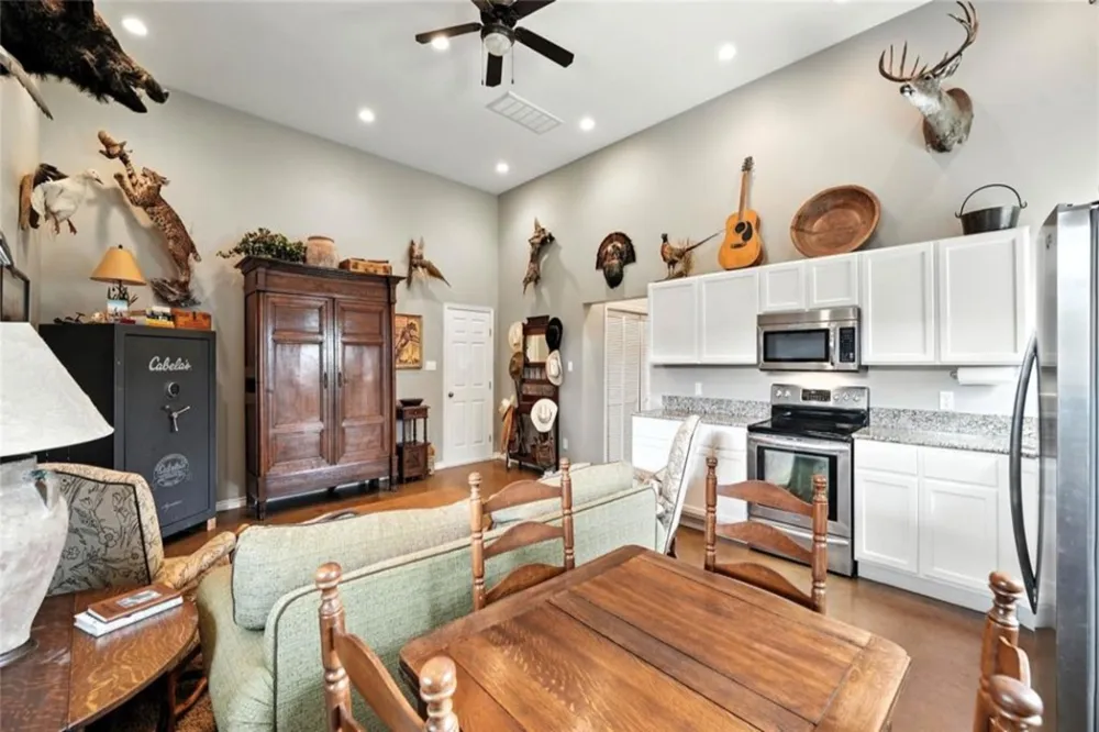 705 Antioch Road Paige, TX 78659