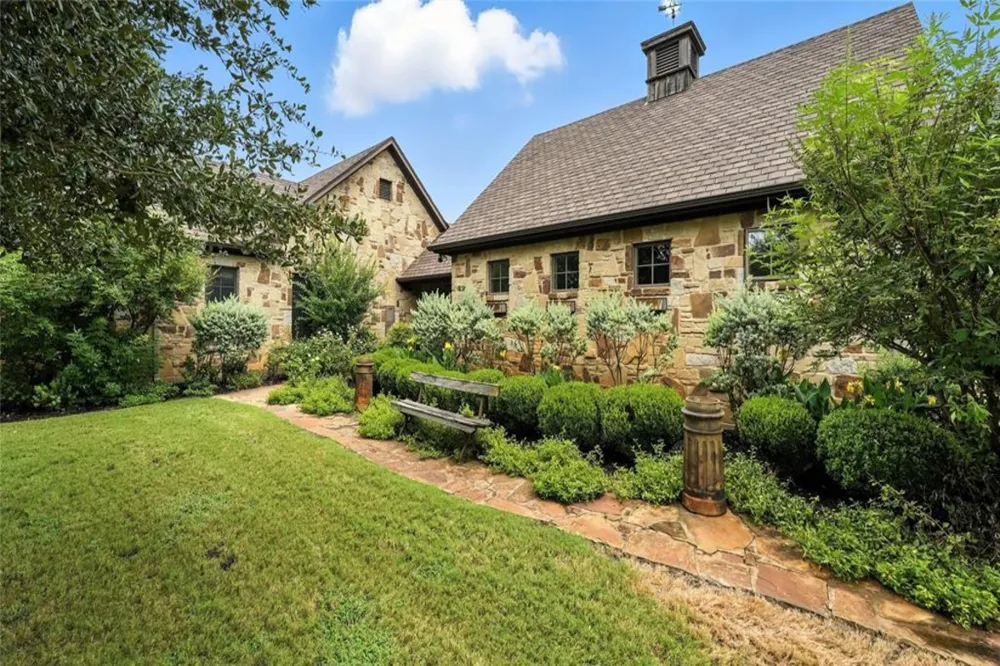 705 Antioch Road Paige, TX 78659