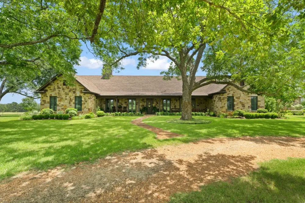 705 Antioch Road Paige, TX 78659