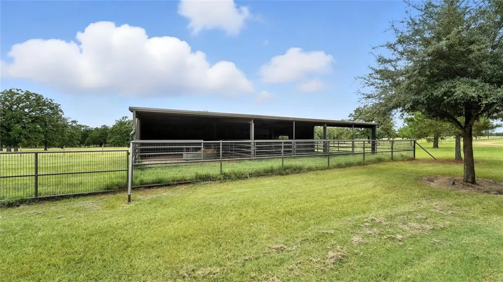 705 Antioch Road Paige, TX 78659