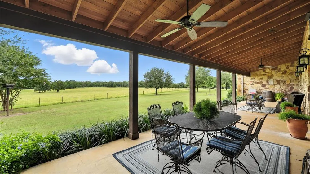 705 Antioch Road Paige, TX 78659
