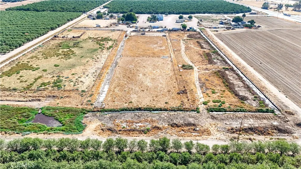 23174 Road 6 Chowchilla, CA 93610