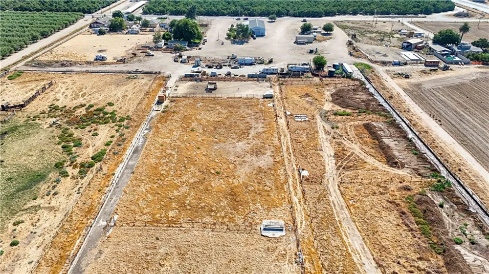 23174 Road 6 Chowchilla, CA 93610
