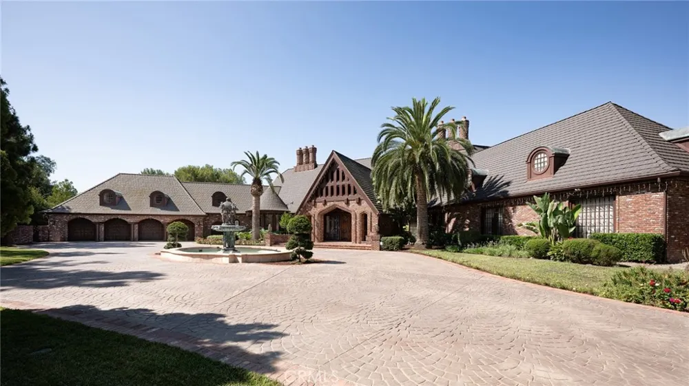 22442 Via Pajaro Coto de Caza, CA 92679