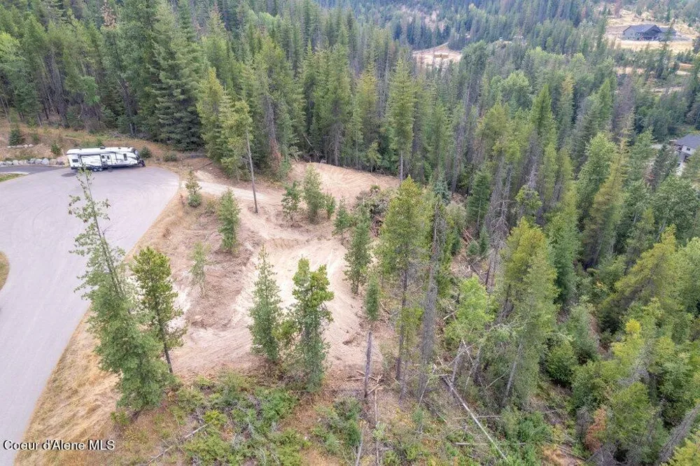 122 Blazing Saddle Court Pinehurst, ID 83850