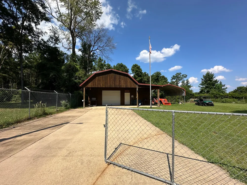 381 County Road 3637 Jefferson, TX 75657