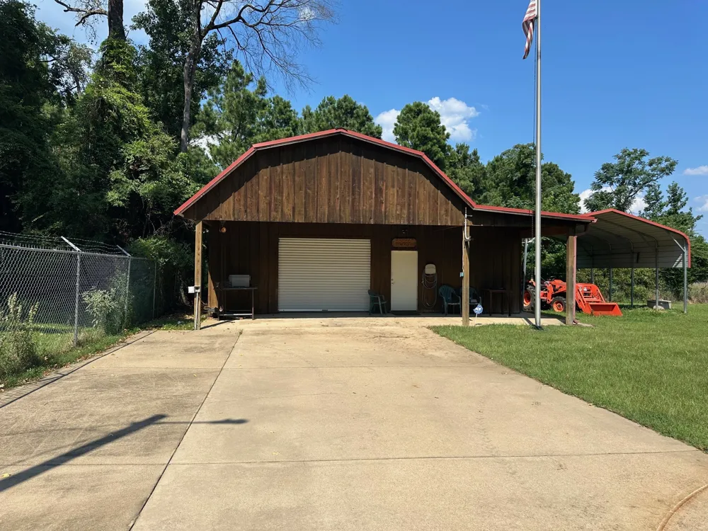381 County Road 3637 Jefferson, TX 75657