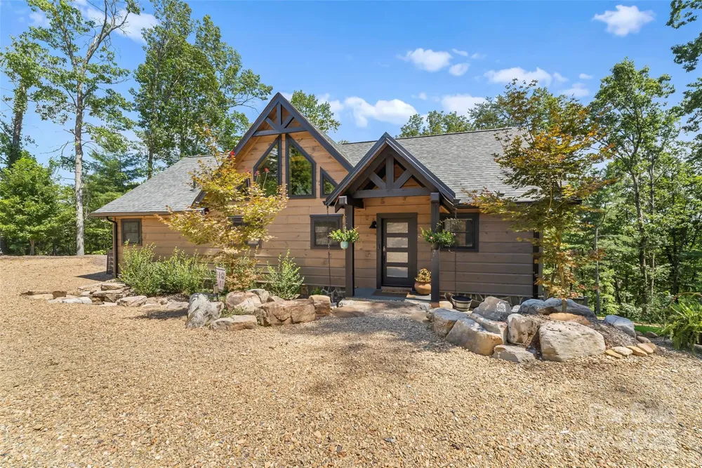 94 Osprey Roost Drive Nebo, NC 28761