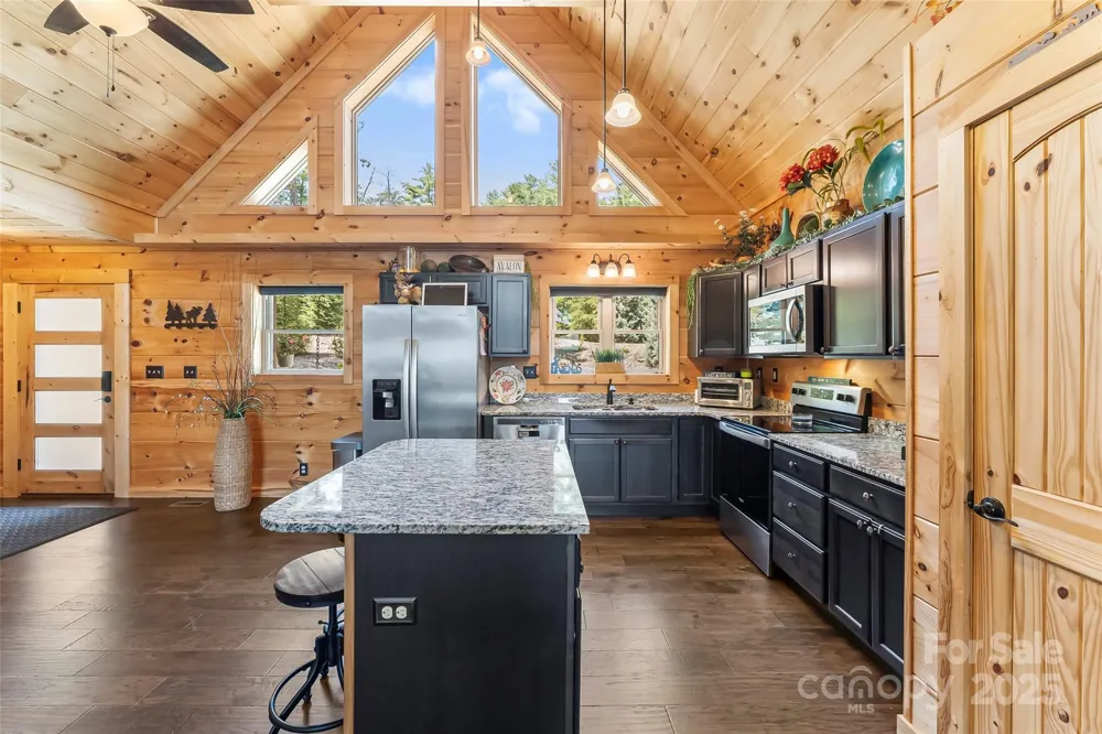 94 Osprey Roost Drive Nebo, NC 28761