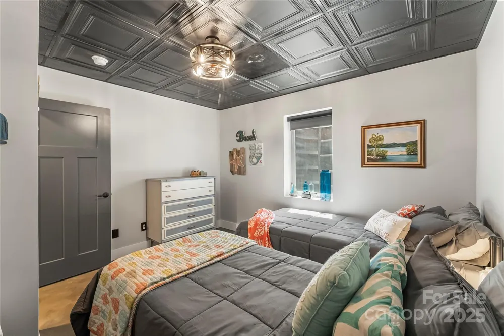 94 Osprey Roost Drive Nebo, NC 28761