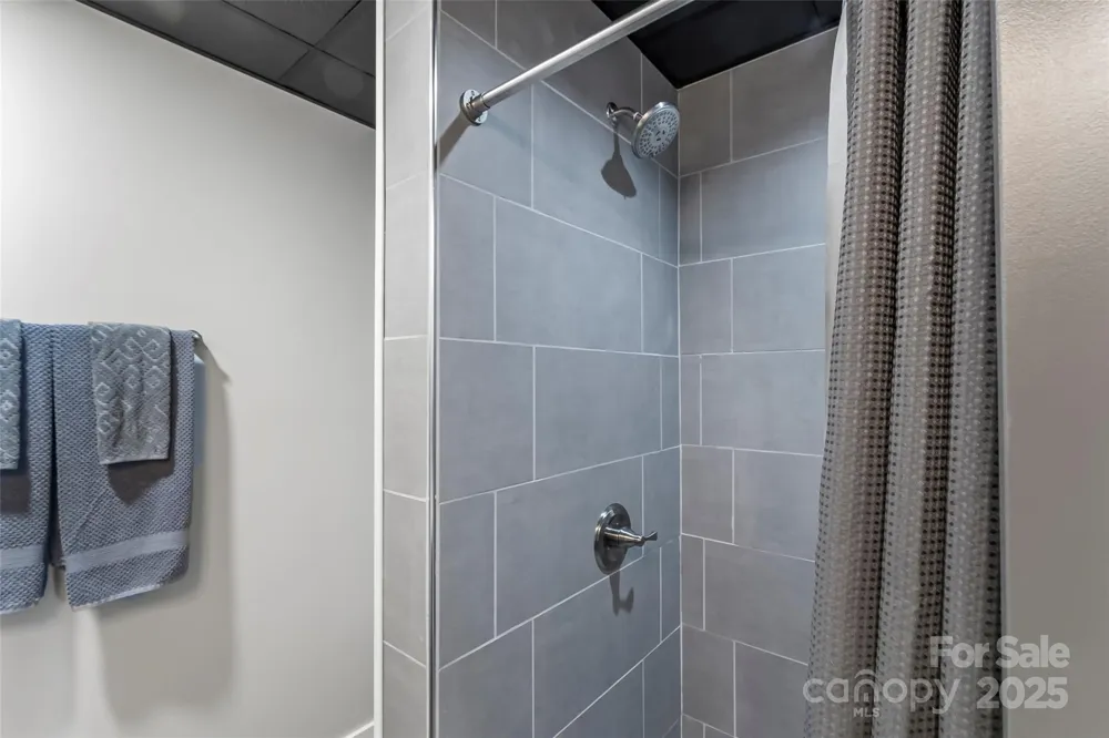 94 Osprey Roost Drive Nebo, NC 28761