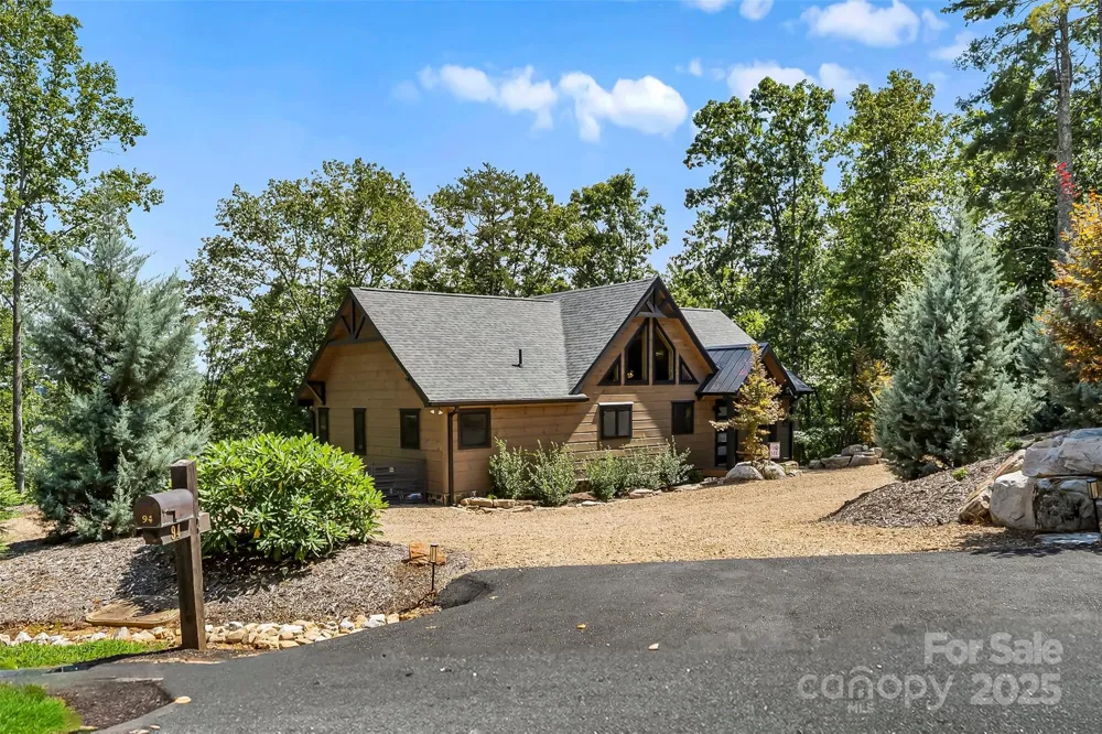94 Osprey Roost Drive Nebo, NC 28761