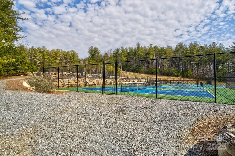 94 Osprey Roost Drive Nebo, NC 28761