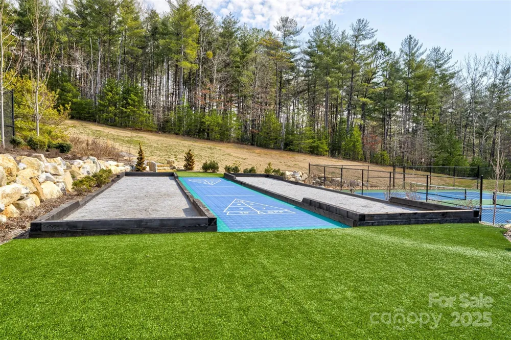 94 Osprey Roost Drive Nebo, NC 28761