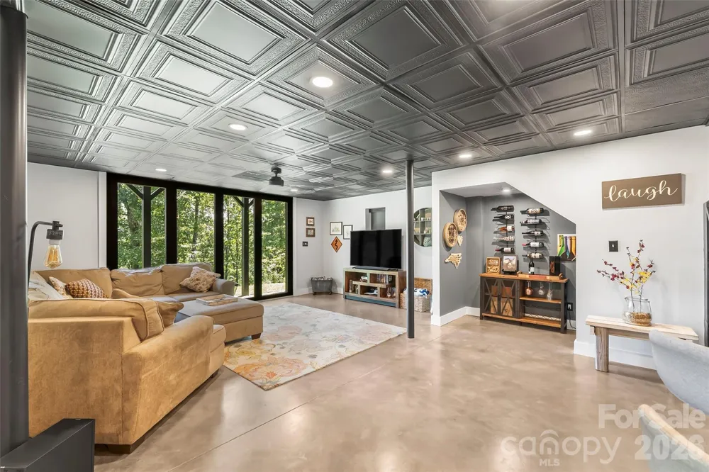 94 Osprey Roost Drive Nebo, NC 28761