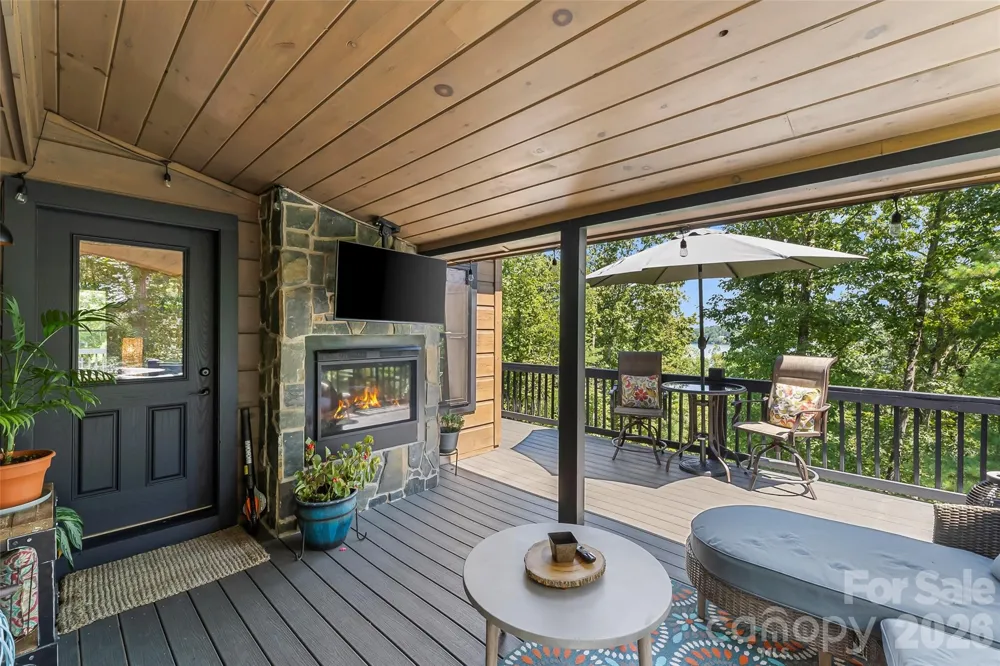 94 Osprey Roost Drive Nebo, NC 28761